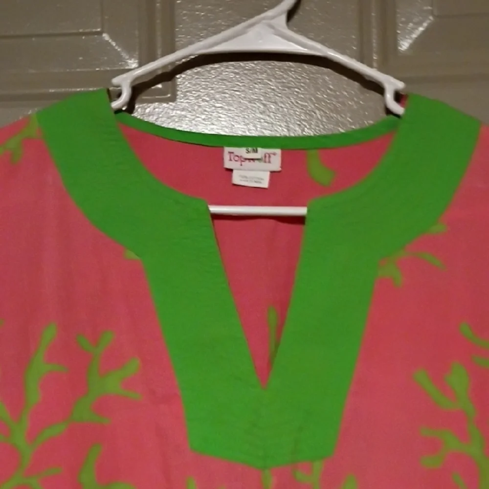 Top it off Tunic Woman Size S/M Pink and Green Tunic with Coral Pattern - Picture 4 of 7